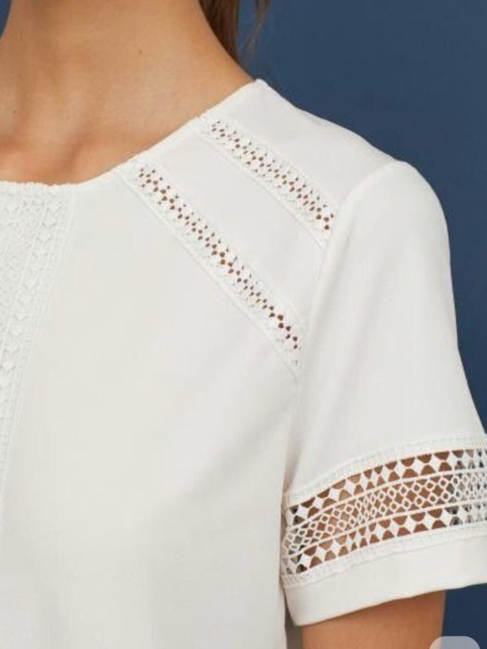NWT H&M White Blouse With Lace Detail XS - Picture 2 of 7